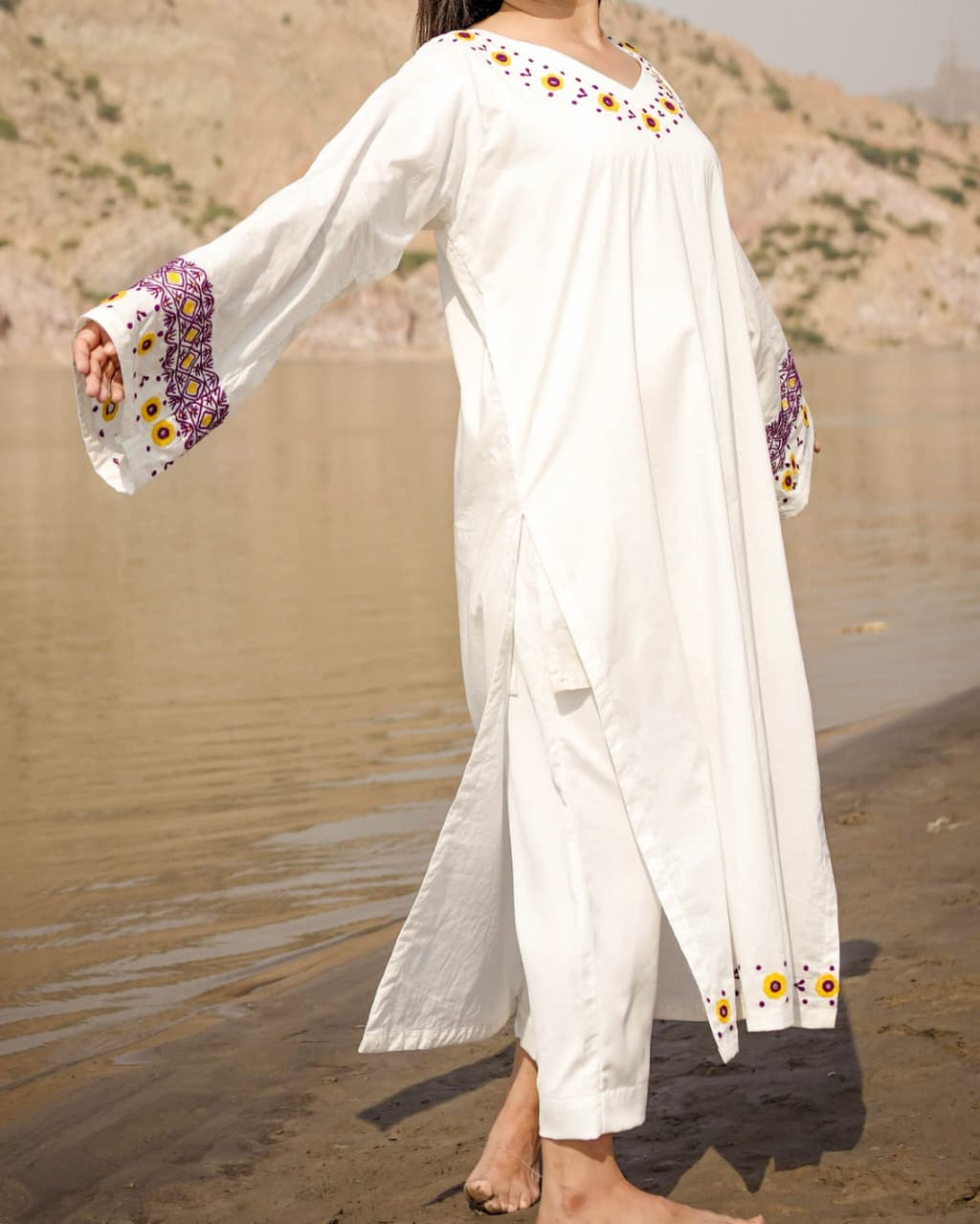 Arri Purple Embroidered Long Kurta